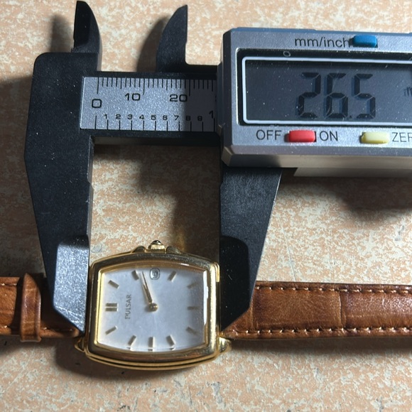 Ladies Pulsar Quartz Watch (Seiko) - Picture 16 of 17